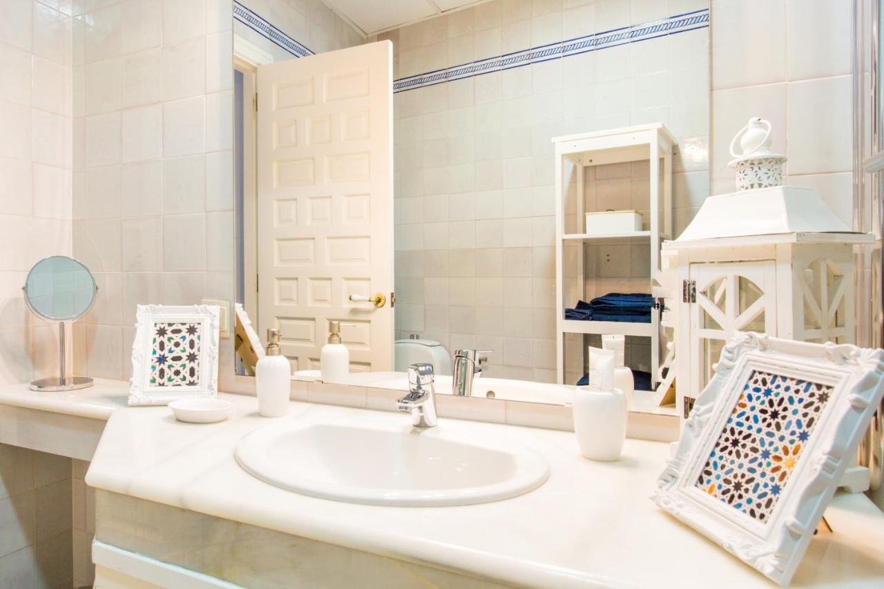 Magico Apartamento En Casa Palacio Del Siglo XVII เซบีญา ภายนอก รูปภาพ